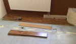 Pokladka laminatovej a drevennej podlahy – fotka 2